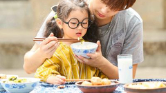 阿拉蕾告白长大要嫁董力爸爸