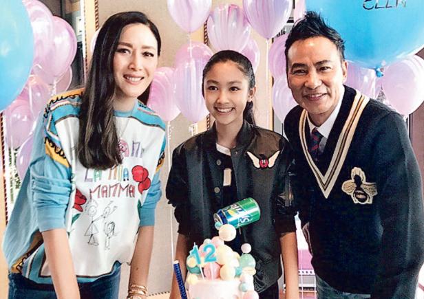 琦琦与任达华的宝贝女Ella刚度过12岁生日,被网友封“最靓星二代”