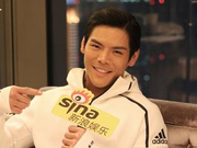 对话向佐:父亲曾不支持我 儿时性格像安吉