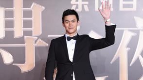 孙杨戴领结帅气