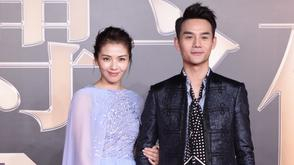 王凯为刘涛整理裙摆