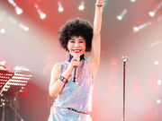 《歌手》彭佳慧大玩颠覆 爆炸头被指像老奶奶？