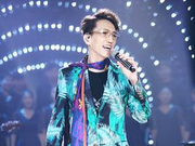 《歌手》林志炫变潇洒绅士 挑战皇后乐队经典