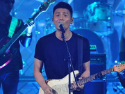 组图：李荣浩金曲奖献唱摇滚串烧 热血活力超级燃