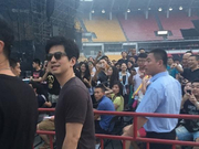 组图：林肯主唱生前北京举办演唱会 王思聪李健曾到场