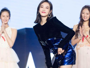 组图：宋茜亮相芭莎慈善夜 以舞助阵气场全开