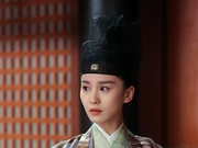 《醉玲珑》刘诗诗化身俊俏女官 凤卿尘男友力十足