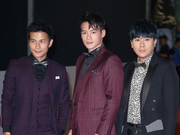 组图：5566红毯斗帅！再合体王绍伟未现身