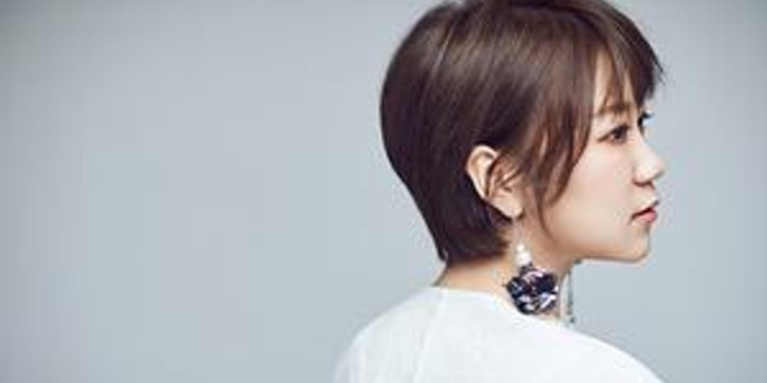 谢春花12月在北京开唱 浪漫水彩绘海报曝光