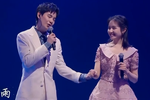 胡先煦牵手李兰迪唱歌，台下一片姨夫笑