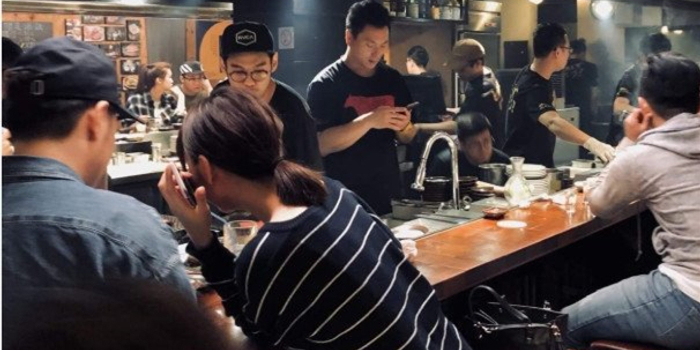 独家:潘玮柏工作室辟谣绯闻 减肥间隙与朋友吃