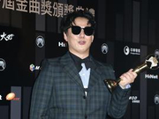 萧煌奇获最佳台语男歌手 被问爱情称与萧敬腾一样