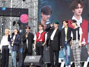 表情包大户范丞丞感谢爸妈 乐华七子将微博发团综