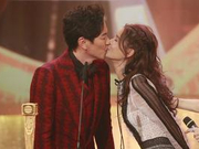 马德钟李佳芯获TVB最佳男女主 萧正楠现场曝婚讯