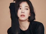 宋慧乔签约王家卫公司 由泽东牵线参加金像奖