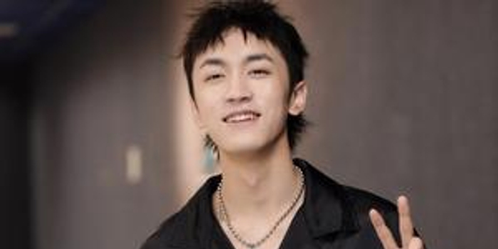 牛超回应长得像陈晓 曾对男团存偏见一心想做