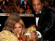 有钱任性？碧昂丝Jay-Z金球奖自备香槟与同桌共饮