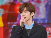 湖南卫视春晚蔡徐坤“增肥”大张伟回应贴双眼皮