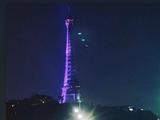 周杰伦晒埃菲尔铁塔照：跟巴黎缘分很多敬请期待