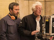 无冕之王终破蛋！狄金斯奥斯卡14度提名首次拿奖