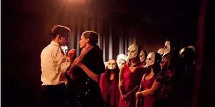 沪版《不眠之夜》一周年 导演:想看什么观众决定