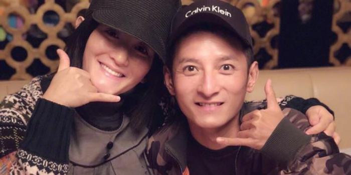 何炅结巴视频 w700h350z1l10t10463.jpg