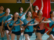 视频：《芳华》“草原女民兵”片段