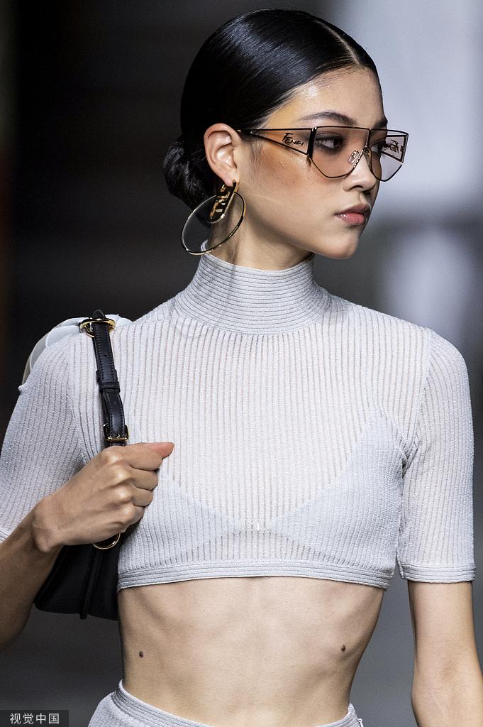 2022春夏米兰时装周:Fendi 妆发