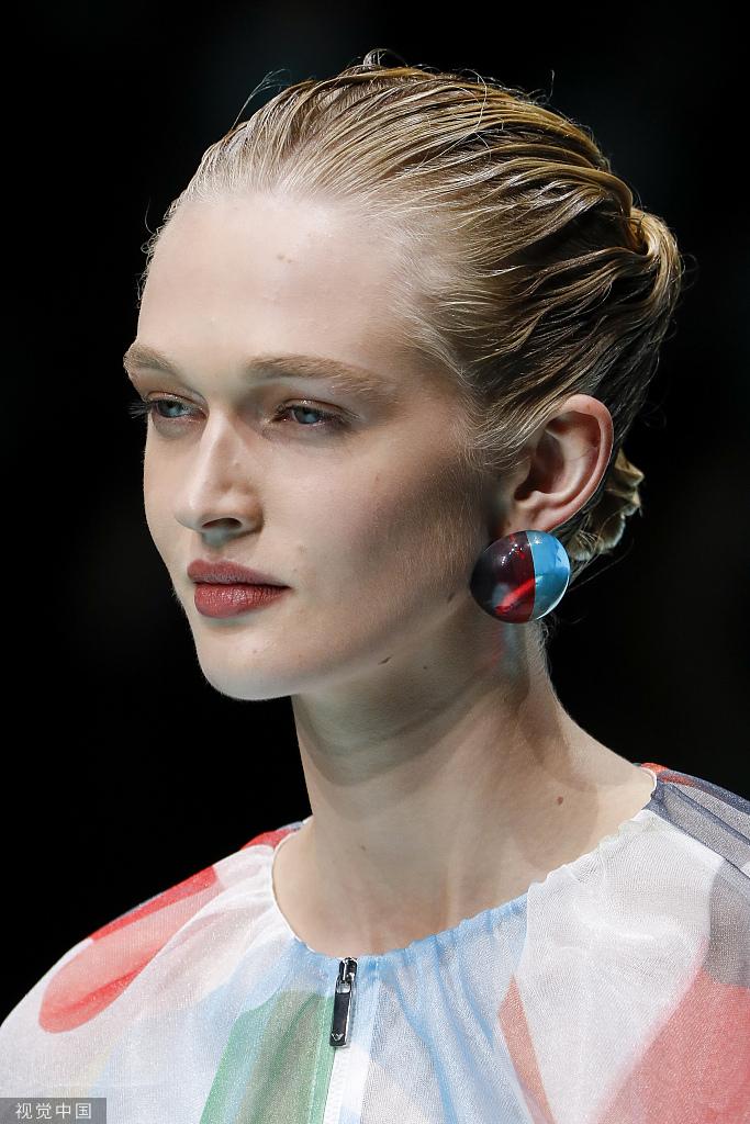 2022春夏米兰时装周:Emporio Armani 妆发