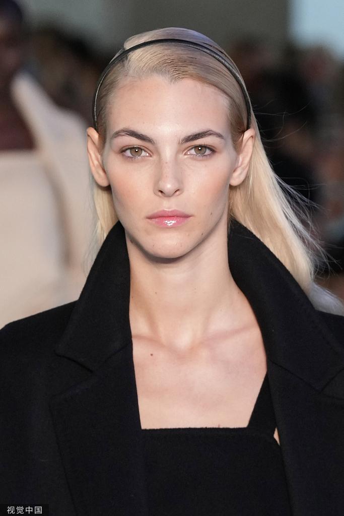 2022春夏米兰时装周:Max Mara 妆发