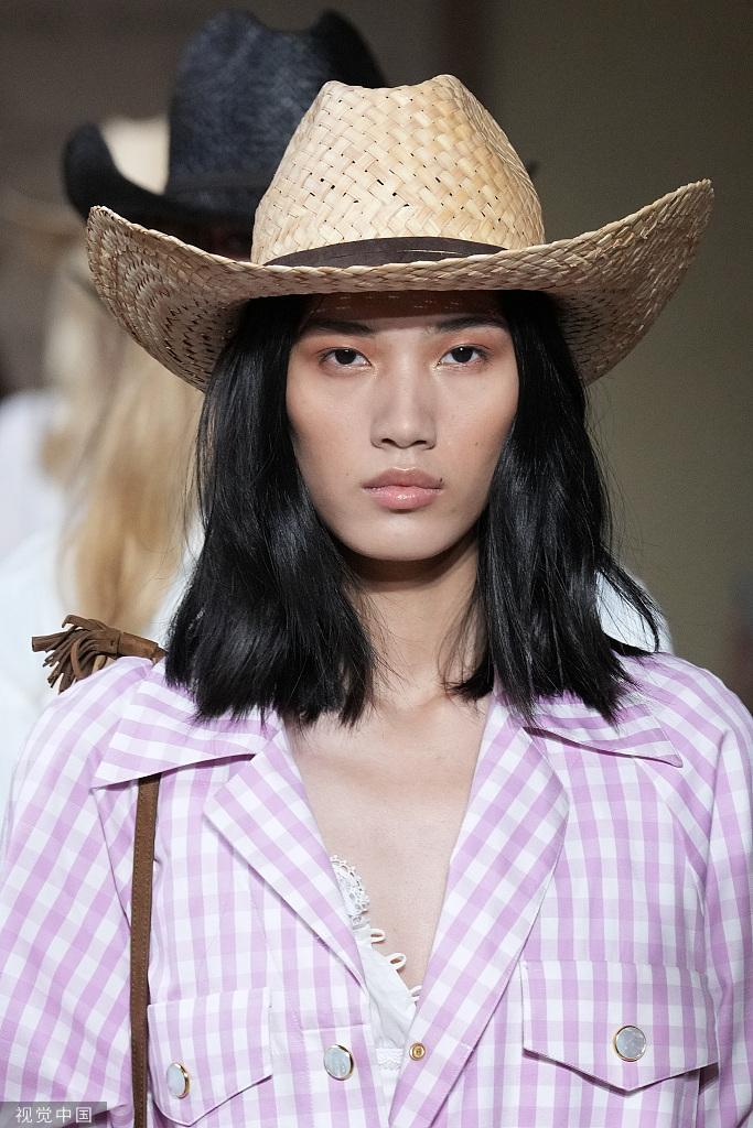 2022春夏米兰时装周:Luisa Spagnoli 妆发