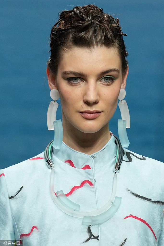2022春夏米兰时装周:Giorgio Armani 妆发