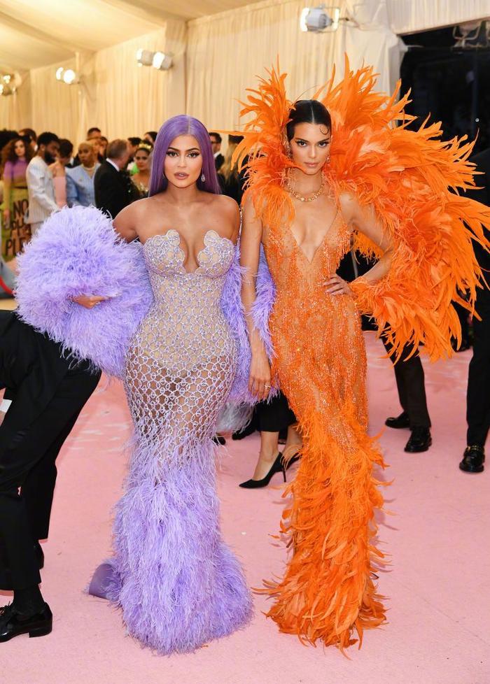 Kendall Jenner和Kylie Jenner