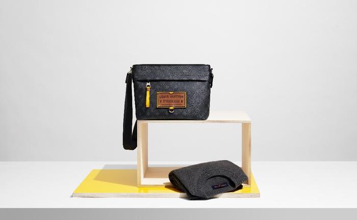 Gaston Labels Zipped 邮差包;山羊绒圆领毛衣