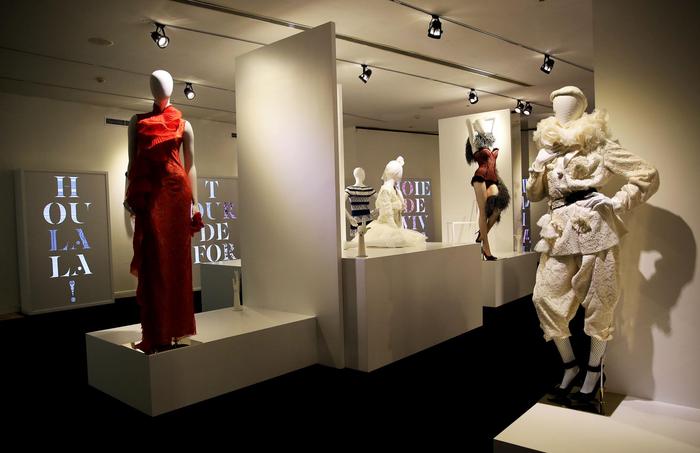 2018年上海当代艺术馆“情迷蕾丝”展