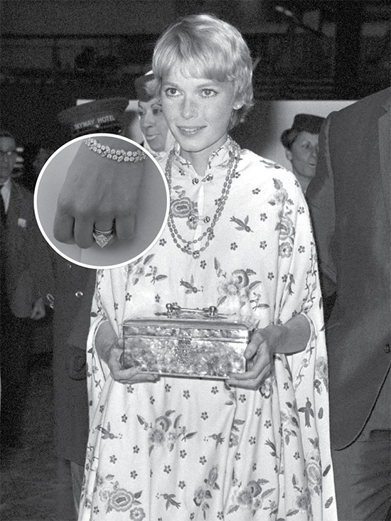 米亚·法罗 (Mia Farrow) 的订婚戒指