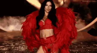 Adriana Lima走秀
