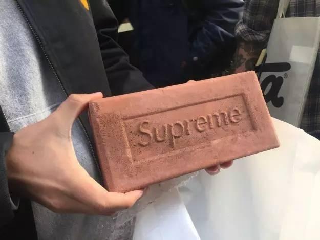 Supreme板砖 你用来干嘛