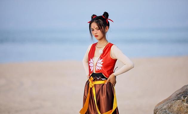 杨超越cos哪吒