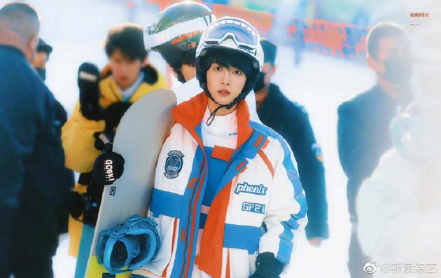 刘宇滑雪大片
