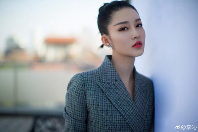 时尚霸总妆