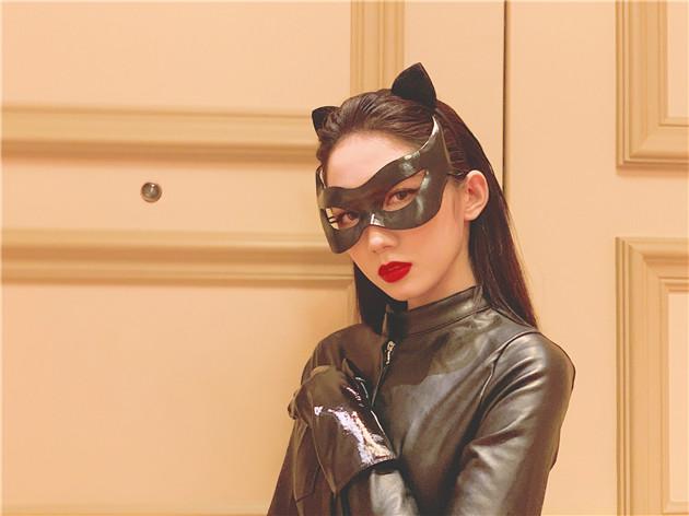 孟美岐猫女造型