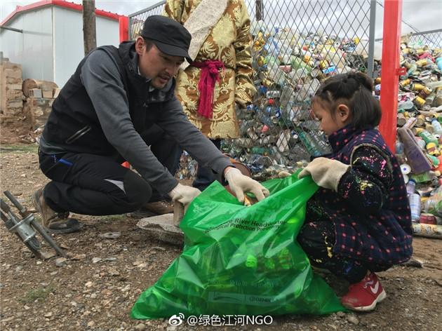 绿色江河最帅的志愿者