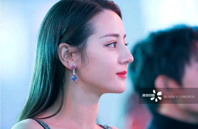 迪丽热巴生图 图片来源:视觉中国