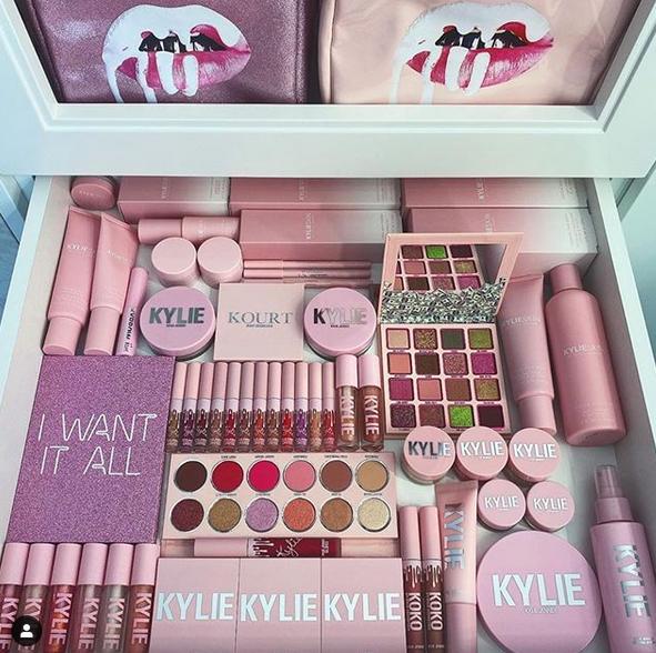 图片来源kyliecosmetics ins