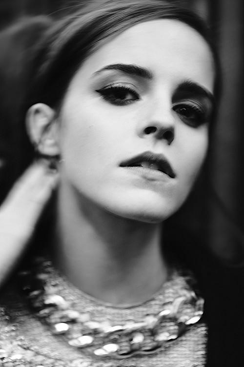 2014年,摄影师Ellen Von Unwerth镜头捕捉的#艾玛·沃特森#