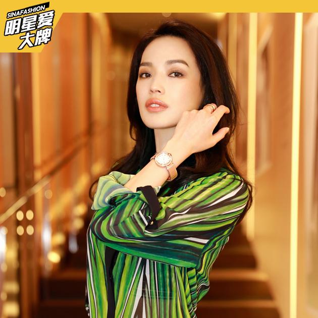 舒淇女神范造型现身 演绎极致优雅