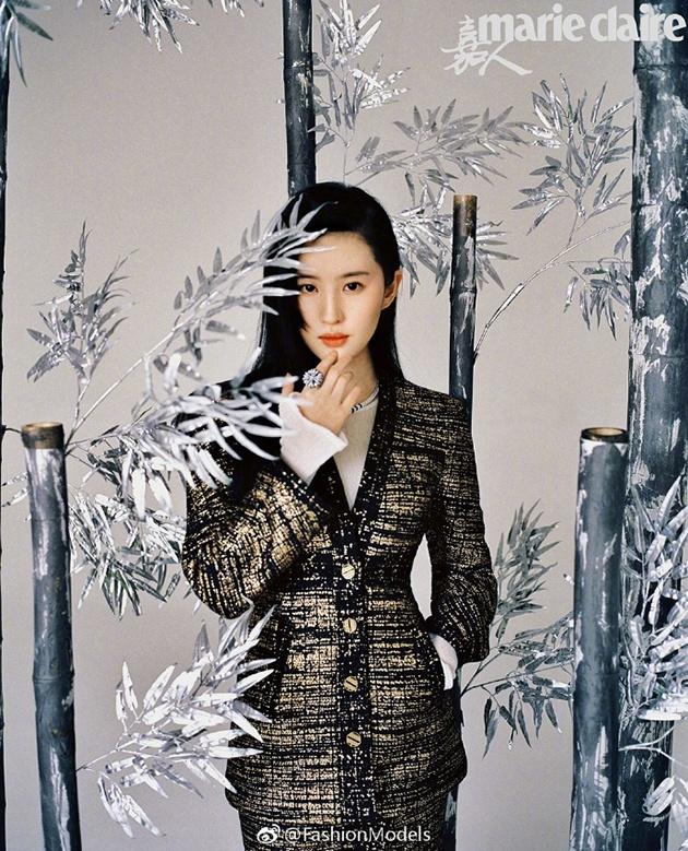刘亦菲登上《marie claire 嘉人》2019五月刊封面