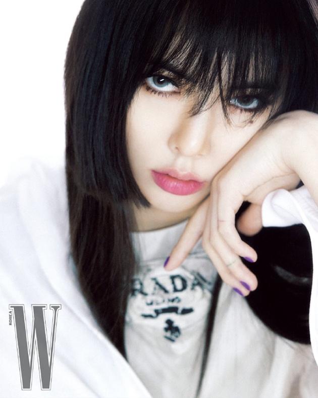 金泫雅 x W Korea 公主切长发