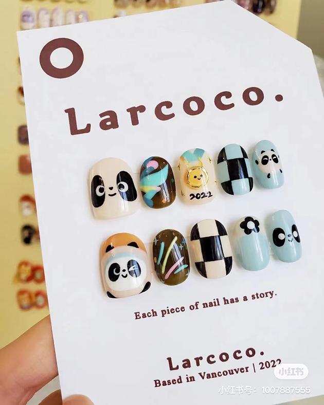 冰墩墩美甲 图片来源:Larcoco 小红书